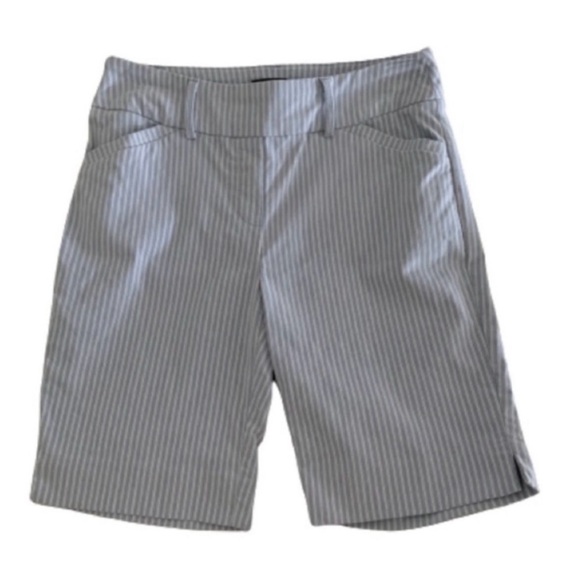 HILARY RADLEY Shorts Bermuda Blue Jean Denim Pinstripe Gray White Grey Pull-On - Picture 5 of 14